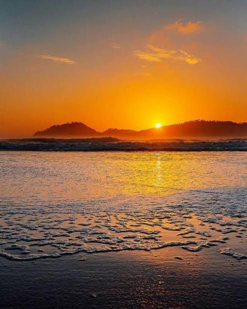 Kitnet Simples Na Ponta Da Praia ,Santos, A Uma Quadra Da Praia, Proximo Ao Aquario Extérieur photo