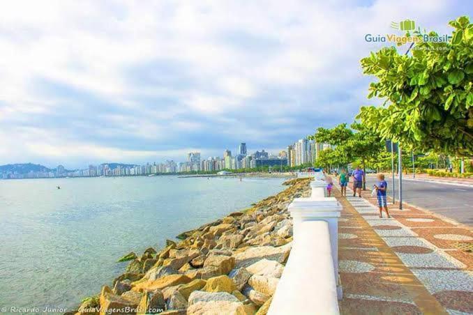 Kitnet Simples Na Ponta Da Praia ,Santos, A Uma Quadra Da Praia, Proximo Ao Aquario Extérieur photo